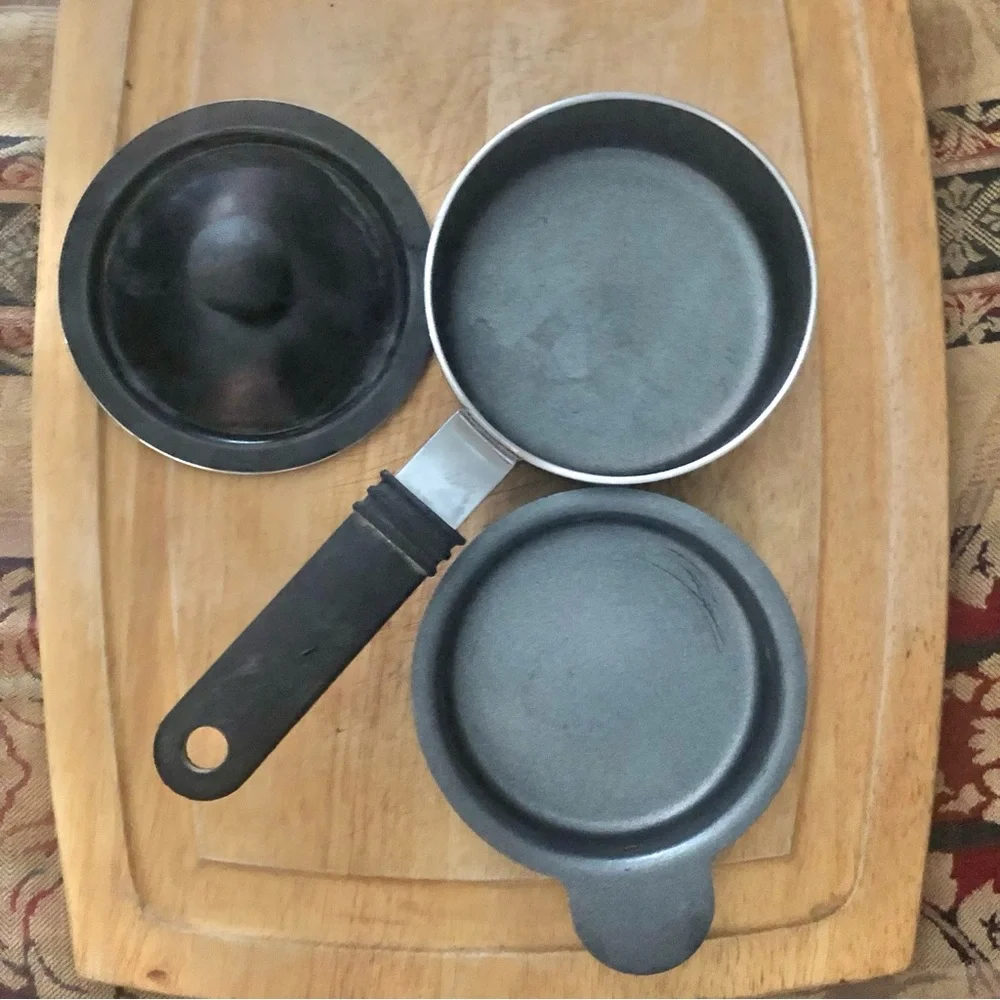 Black Egg Poacher Small 4” Nonstick Pan Gas Electric Off Grid Wood Stove